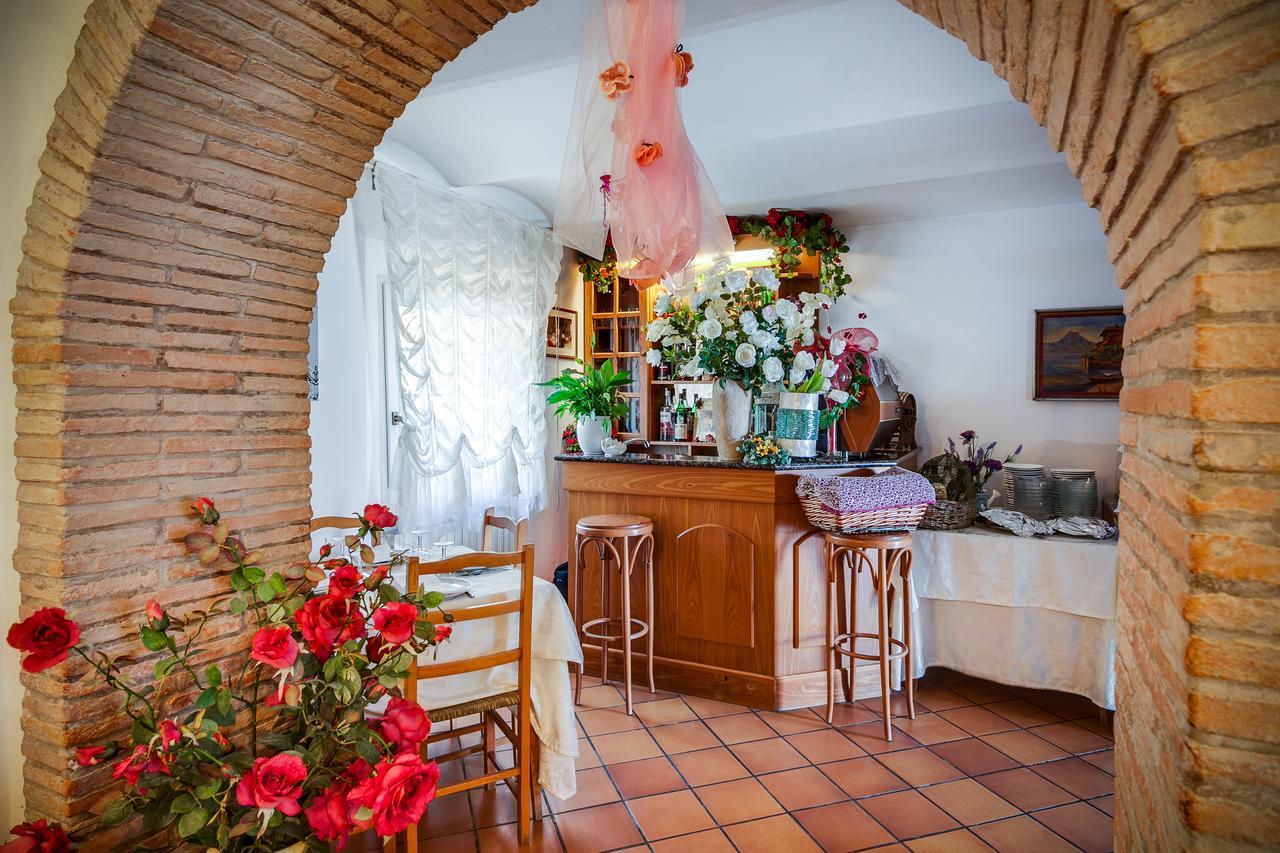 Hotel Villa Laura Rimini Exterior photo